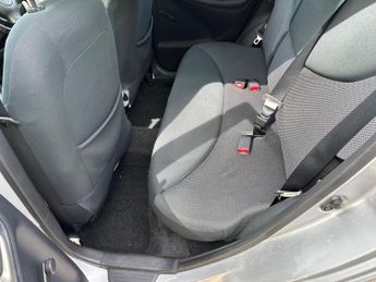 Toyota Yaris 1.3 VVT-i T Spirit 5dr