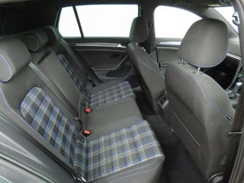 Volkswagen Golf 1.4 TSI 8.7kWh GTE Advance DSG Euro 6 (s/s) 5dr