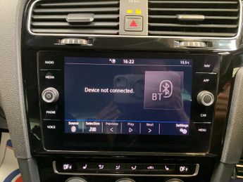 Volkswagen Golf 1.4 TSI 8.7kWh GTE Advance DSG Euro 6 (s/s) 5dr