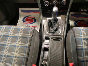 Volkswagen Golf 1.4 TSI 8.7kWh GTE Advance DSG Euro 6 (s/s) 5dr