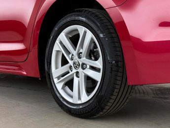 Toyota Corolla 1.8 VVT-h Icon Touring Sports CVT Euro 6 (s/s) 5dr