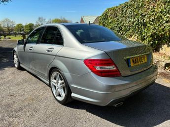 Mercedes-Benz C Class 2.1 C220 CDI BlueEfficiency Sport G-Tronic+ Euro 5 (s/s) 4dr