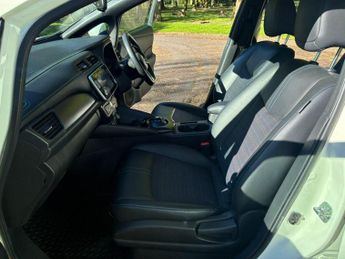 Nissan Leaf 40kWh N-Connecta Auto 5dr