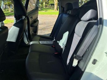 Nissan Leaf 40kWh N-Connecta Auto 5dr