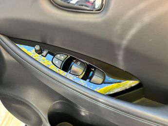 Nissan Leaf 40kWh N-Connecta Auto 5dr