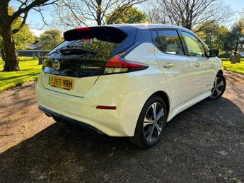 Nissan Leaf 40kWh N-Connecta Auto 5dr