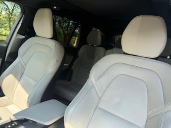 Volvo XC90 2.0 B5 MHEV R-Design Auto 4WD Euro 6 (s/s) 5dr