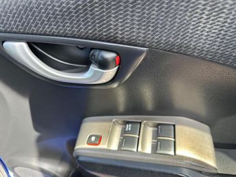 Honda Jazz 2012 1.3 i-Vtec Auto IMA CVT Hybrid 5dr