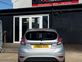 Ford Fiesta 1.0T EcoBoost Titanium Euro 6 (s/s) 5dr