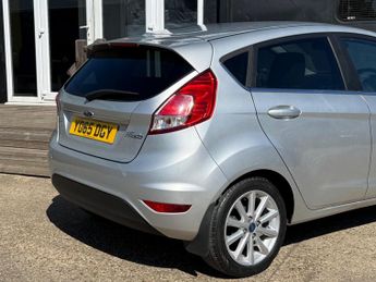 Ford Fiesta 1.0T EcoBoost Titanium Euro 6 (s/s) 5dr