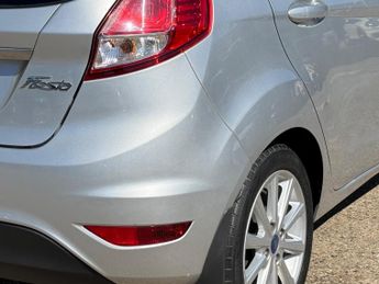 Ford Fiesta 1.0T EcoBoost Titanium Euro 6 (s/s) 5dr