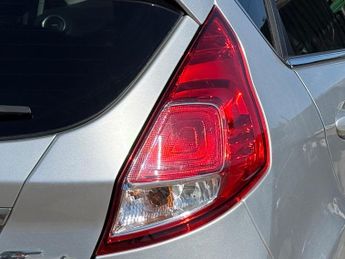 Ford Fiesta 1.0T EcoBoost Titanium Euro 6 (s/s) 5dr