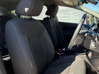 Ford Fiesta 1.0T EcoBoost Titanium Euro 6 (s/s) 5dr