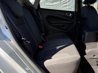 Ford Fiesta 1.0T EcoBoost Titanium Euro 6 (s/s) 5dr