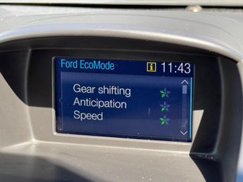 Ford Fiesta 1.0T EcoBoost Titanium Euro 6 (s/s) 5dr