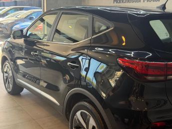 MG MG ZS 51.1kWh SE Auto 5dr