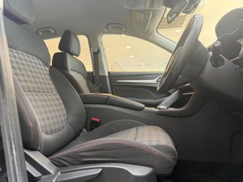 MG MG ZS 51.1kWh SE Auto 5dr