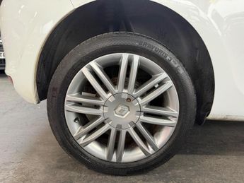 Renault Clio 1.2 Dynamique TomTom Euro 5 3dr