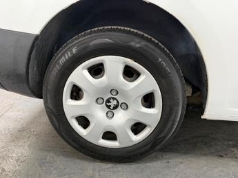 Peugeot Partner 1.6 BlueHDi 651 Professional L1 5dr