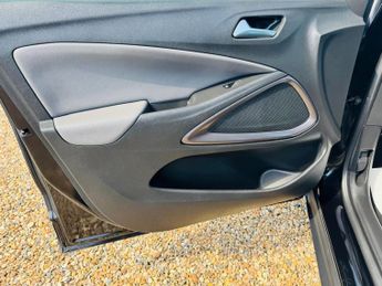 Vauxhall Crossland X 1.2 Turbo Elite Nav Auto Euro 6 (s/s) 5dr