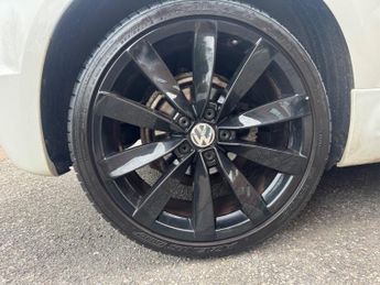 Volkswagen Scirocco 2.0 TDI R-Line DSG Euro 5 3dr (Leather, Nav)