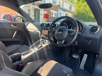 Audi TT 2.0 TFSI Black Edition S Tronic quattro Euro 5 (s/s) 3dr