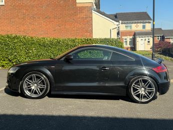 Audi TT 2.0 TFSI Black Edition S Tronic quattro Euro 5 (s/s) 3dr