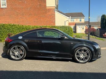 Audi TT 2.0 TFSI Black Edition S Tronic quattro Euro 5 (s/s) 3dr