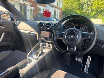 Audi TT 2.0 TFSI Black Edition S Tronic quattro Euro 5 (s/s) 3dr