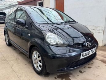 Toyota AYGO 1.0 VVT-i Black Euro 4 5dr