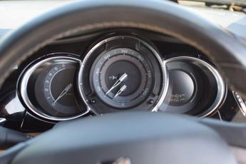 DS AUTOMOBILES DS 3 1.2 PureTech Elegance Euro 6 (s/s) 3dr