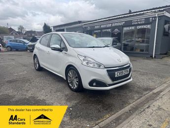 Peugeot 208 1.2 PureTech Signature Euro 6 (s/s) 5dr