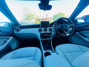 Mercedes-Benz A Class 2.1 A200 CDI Sport 7G-DCT Euro 6 (s/s) 5dr