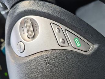 Nissan Leaf 30kWh Black Edition Hatchback 5dr Electric Auto (109 bhp)