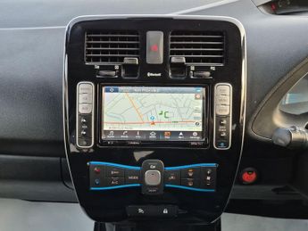 Nissan Leaf 30kWh Black Edition Hatchback 5dr Electric Auto (109 bhp)
