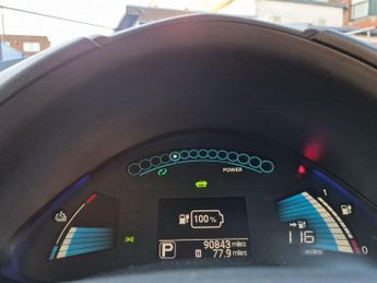 Nissan Leaf 30kWh Black Edition Hatchback 5dr Electric Auto (109 bhp)