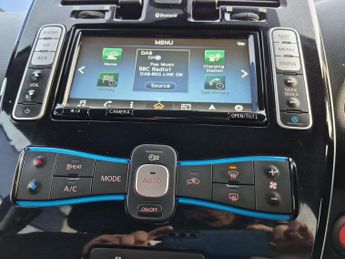 Nissan Leaf 30kWh Black Edition Hatchback 5dr Electric Auto (109 bhp)