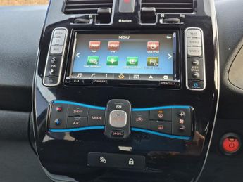 Nissan Leaf 30kWh Black Edition Hatchback 5dr Electric Auto (109 bhp)