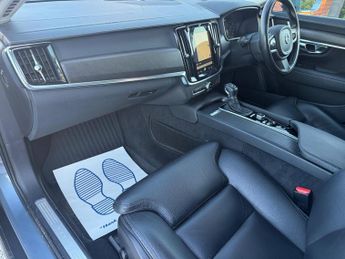 Volvo V90 Cross Country 2.0 D5 PowerPulse Pro Auto AWD Euro 6 (s/s) 5dr