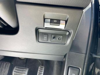 Land Rover Range Rover Evoque 2.0 P200 MHEV R-Dynamic Auto 4WD Euro 6 (s/s) 5dr