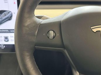 Tesla Model 3 (Dual Motor) Long Range Saloon 4dr Electric Auto 4WDE (346 ps)
