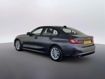 BMW 3 Series 2.0 330e 12kWh SE Pro Saloon 4dr Petrol Plug-in Hybrid Auto Euro