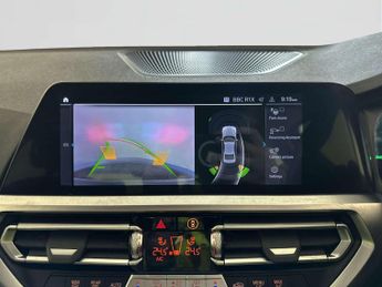 BMW 3 Series 2.0 330e 12kWh SE Pro Saloon 4dr Petrol Plug-in Hybrid Auto Euro