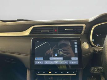 MG MG ZS 72.6kWh Trophy Long Range SUV 5dr Electric Auto (156 ps)