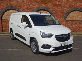 Vauxhall Combo 1.5 Turbo D 2300 Sportive L2 H1 Euro 6 4dr