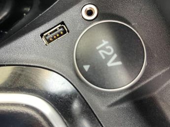 Ford B-Max 1.5 TDCi Zetec Euro 5 5dr