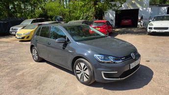 Volkswagen e-Golf 35.8kWh e-Golf Auto 5dr