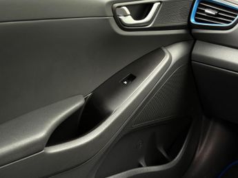 Hyundai IONIQ 1.6 h-GDi Premium SE DCT Euro 6 (s/s) 5dr