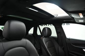 MERCEDES-BENZ GLC 2.1 GLC250d AMG Line (Premium Plus) SUV 5dr Diesel G-Tronic 4MAT