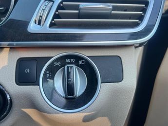 Mercedes-Benz E Class 2.1 E220 BlueTEC SE G-Tronic+ Euro 6 (s/s) 4dr